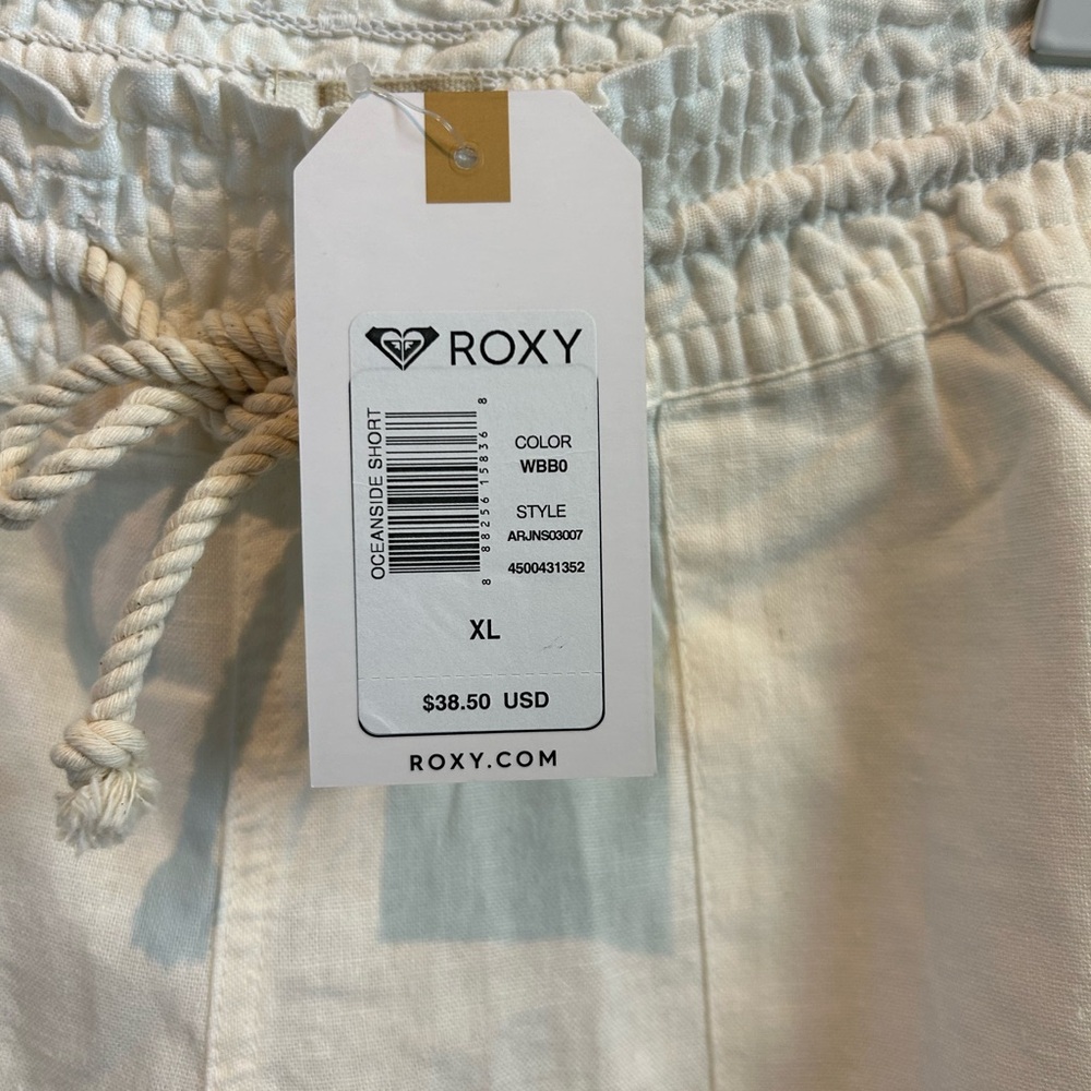 NWT Roxy shorts. Sz XL. Off white linen blend. Rope tie detail. Adorable! - Picture 6 of 16